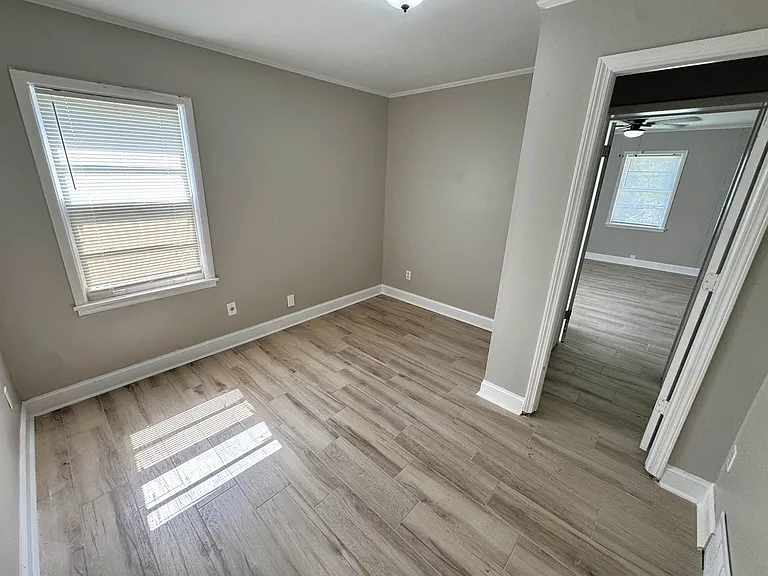 4669 Durbin Ave — Photo 12