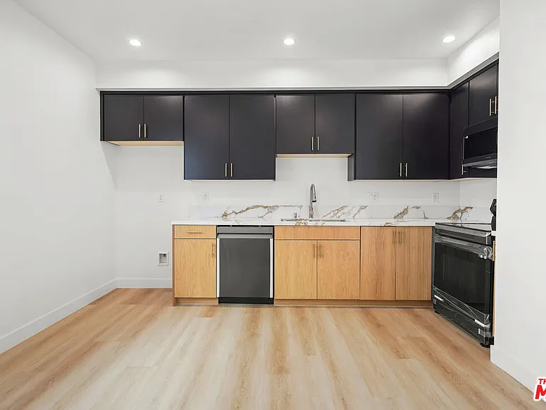 4176 Willimet St — Photo 12