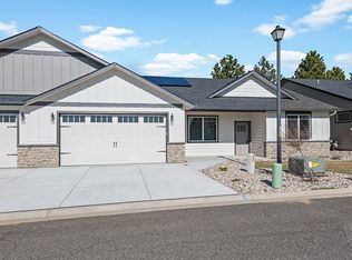 1109 N Country Club Dr APT 10, Deer Park, WA 99006