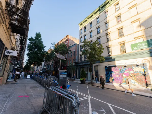 329 Grand Street image 11 of 12