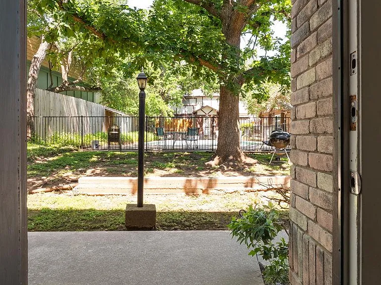 7409 Shadow Hill Dr #113 — Photo 5