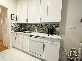 Rented by Realty 2000 Corp