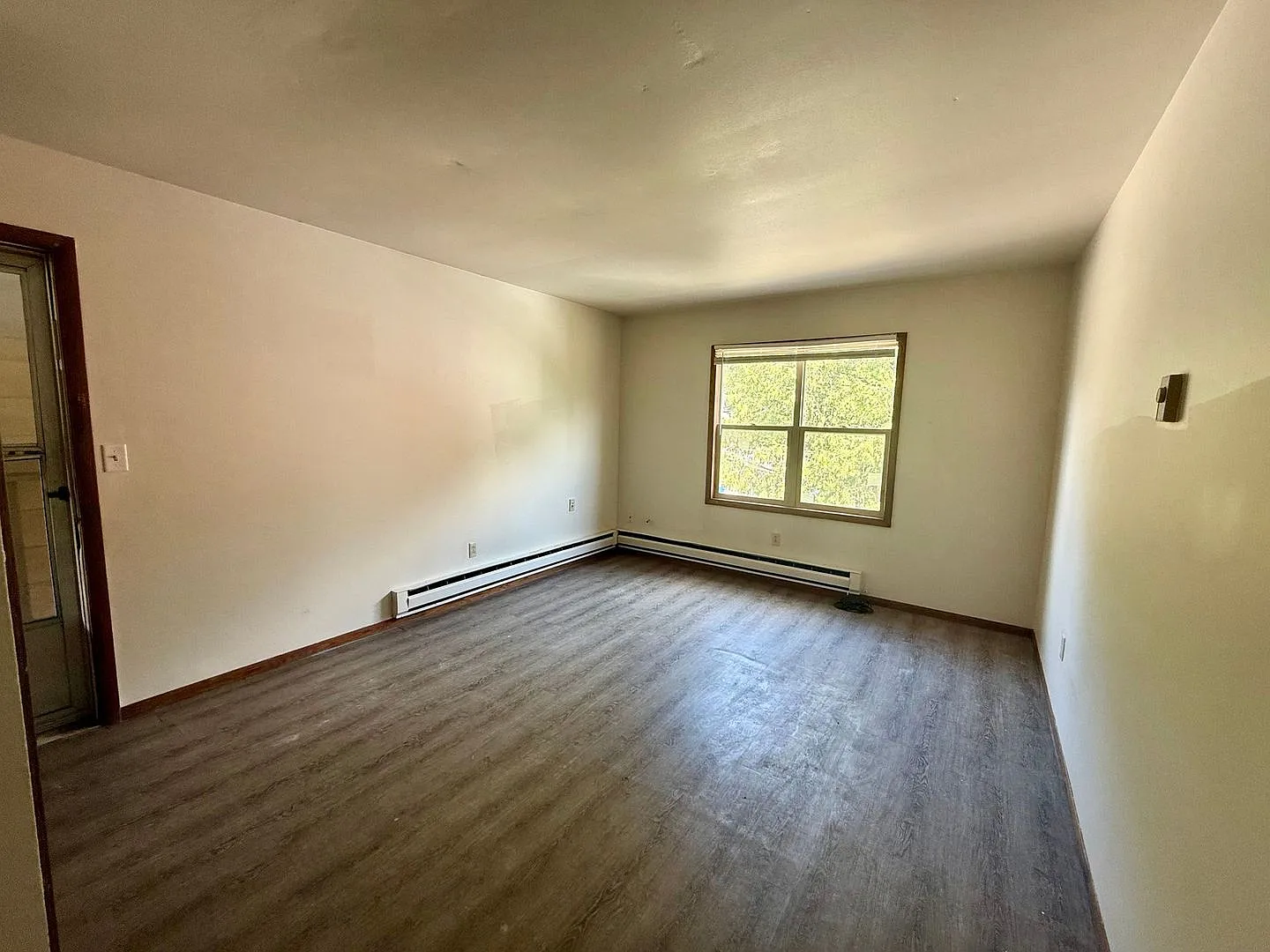 203 E Front St — Photo 3