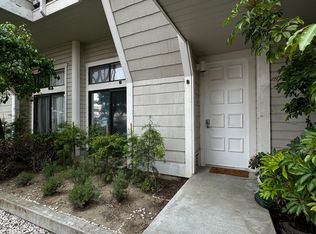 4676 Don Lorenzo Dr APT B, Los Angeles, CA 90008