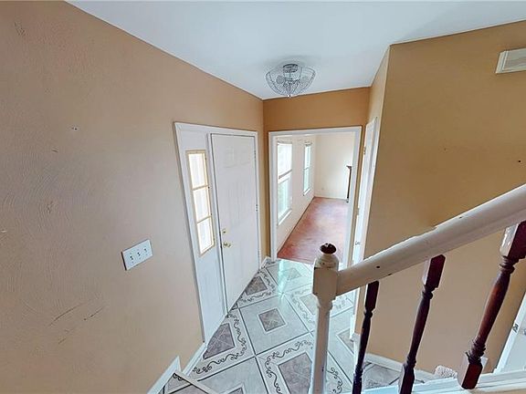 3rd image of 2609 Mossgate Ct