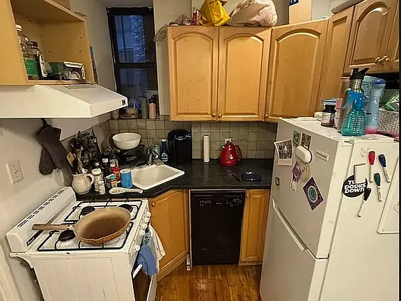 4th image of 55 Clinton St APT 7