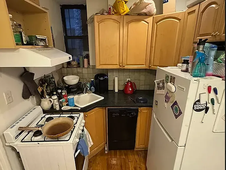 55 Clinton St #7 — Photo 4