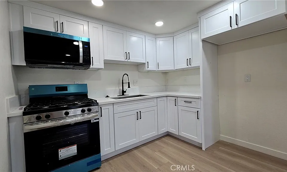 15917 Prairie Ave #2