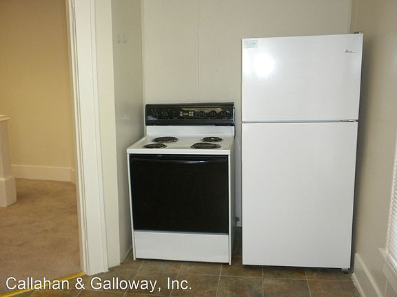 5th image of 1510 Rosemary Ln