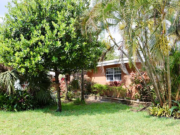 5th image of 3105 Arcadia Dr
