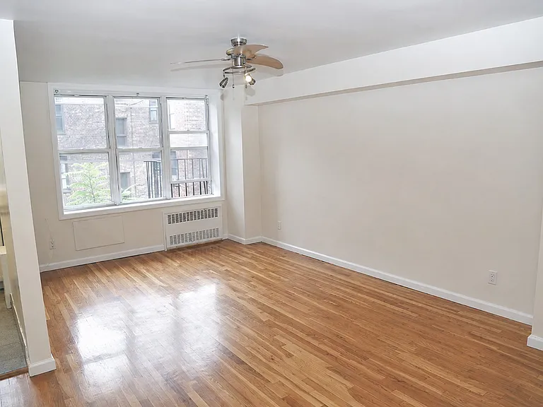 483 Ocean Pkwy #3F — Photo 1