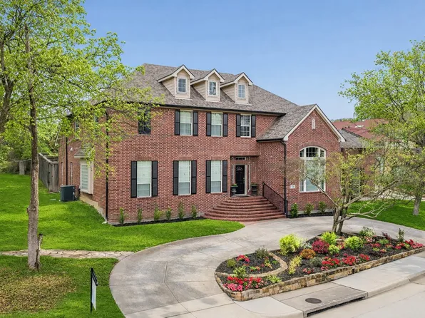 8904 Meadowknoll Dr, Dallas, TX 75243