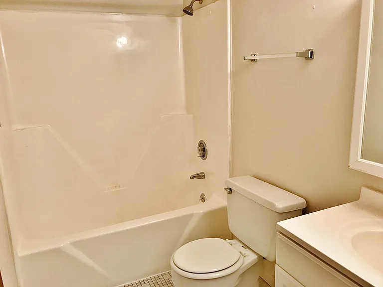Friendship - Apartments for Rent in Pittsburgh — Photo 7