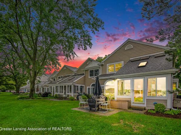 6354 W Lake Dr #28, Haslett, MI 48840