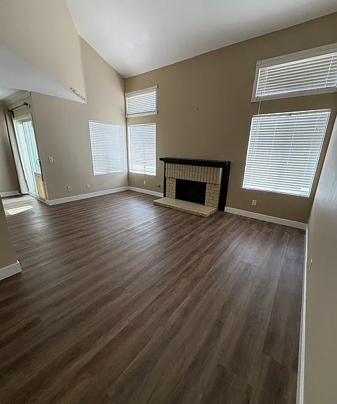 21441 Firwood — Photo 9