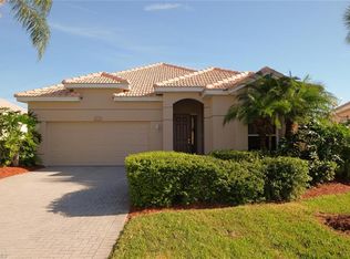 2137 Oxford Ridge Cir, Lehigh Acres, FL 33973