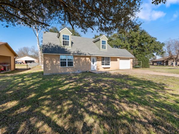 522 E Colorado St, Bremond, TX 76629