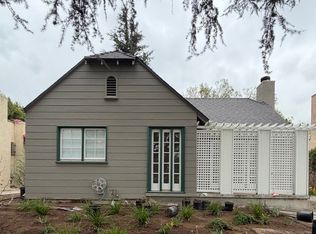 402 N Irving Blvd, Los Angeles, CA 90004