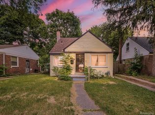 19712 Lahser Rd, Detroit, MI 48219