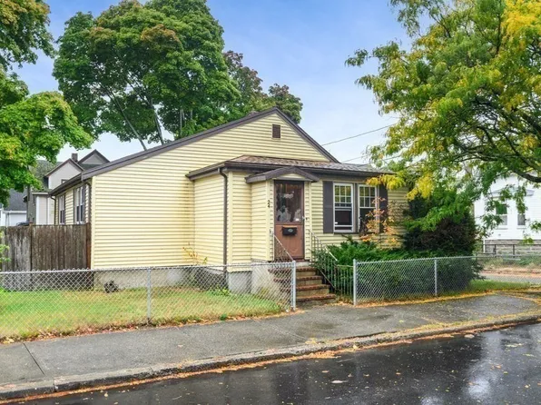 24 Empire St, Lynn, MA 01902