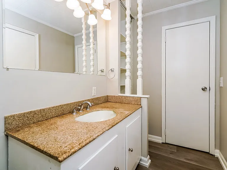 5801 Sunwood Dr — Photo 14