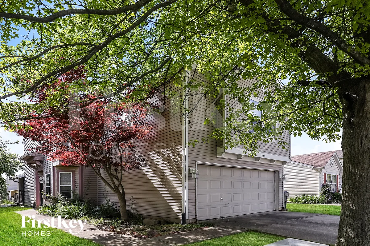 Building Photo - 1180 Crescent Dr