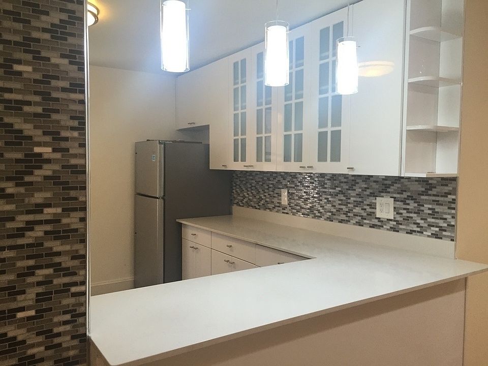 1st image of 385 E 18th St APT 2C