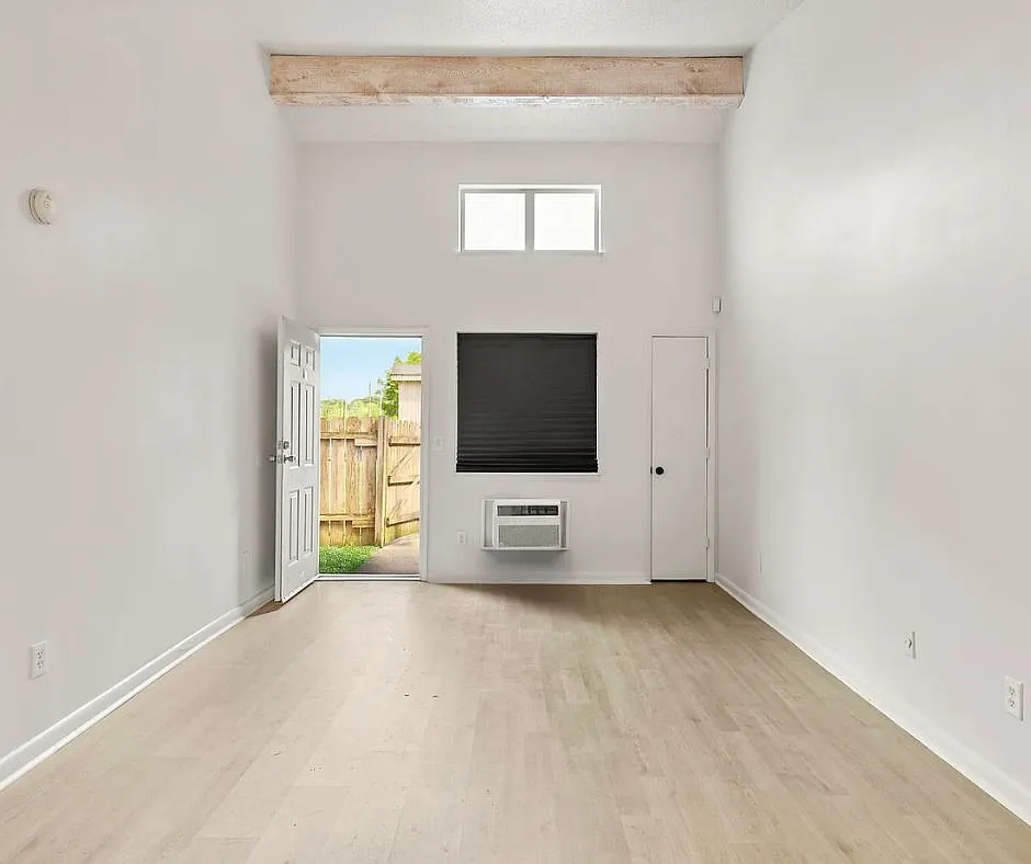 3705 Squaw Valley Dr SW — Photo 4