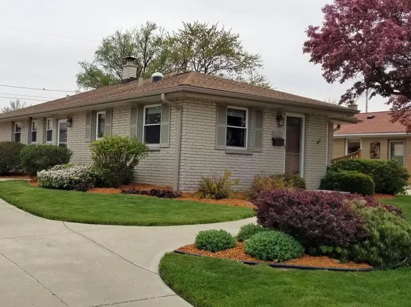 1421 West Klein AVENUE, Milwaukee, WI 53221