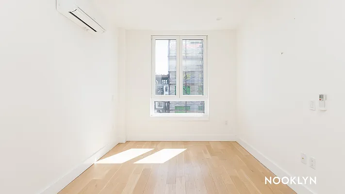 Rented by Nooklyn NYC LLC | media 41