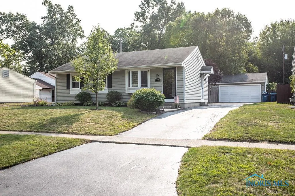 156 Bromwich Ln photo 1