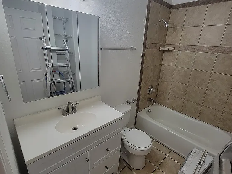 1450 Colorado Ave #C — Photo 9