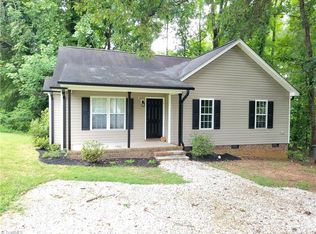 629 Kenneth Rd, Greensboro, NC 27455