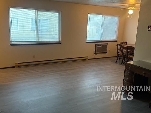 2nd image of 797-3 Meadows Dr #1
