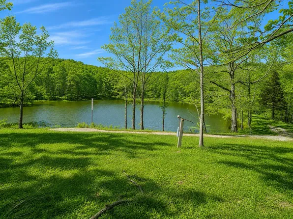 420 Lake Valley Drive, Seymour, MO 65746