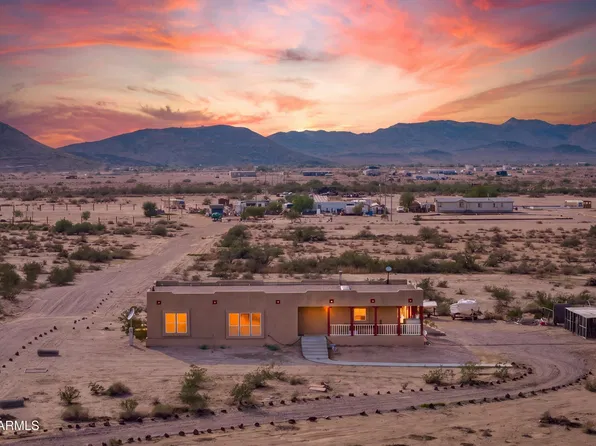7126 S WINTERSBURG Road, Tonopah, AZ 85354