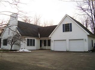 26 Hartstone Dr, Poughkeepsie, NY 12603