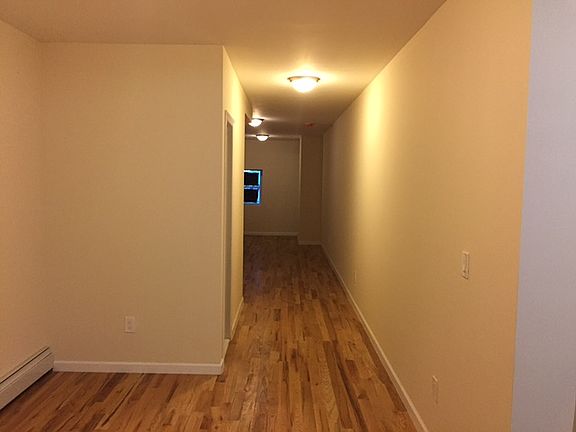 5th image of 1134 Beach Ave #1A