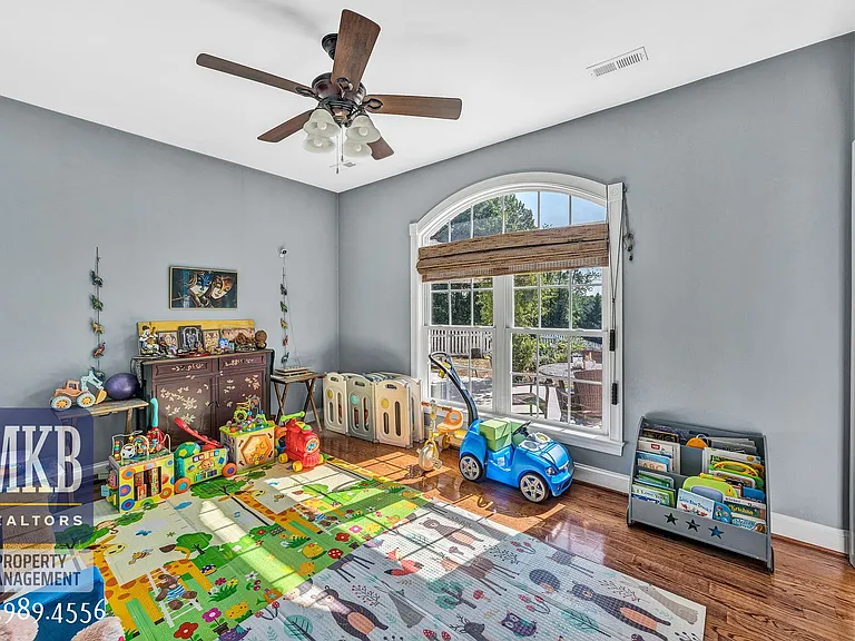 7621 Nandina Dr — Photo 23