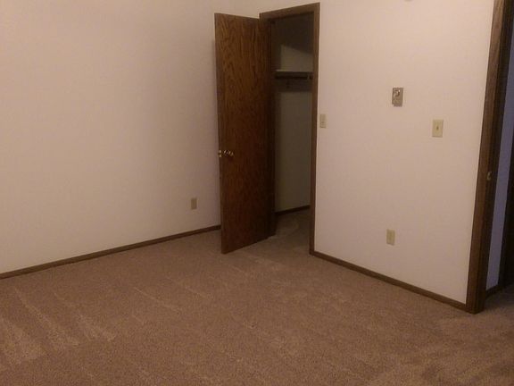 5th image of 2526 17th Ave S APT 5