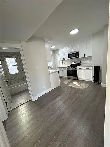 215 Ferry St #1 Photo 1