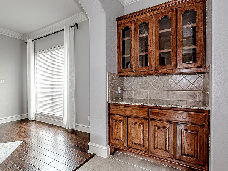 828 Thomas Crossing Dr — Photo 11