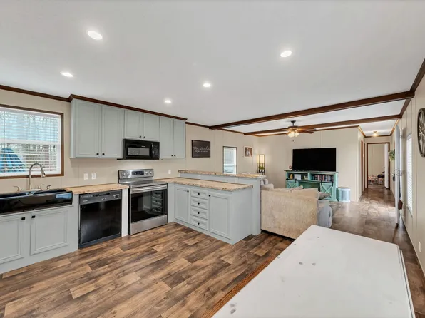 6126 Calvin Potts Rd, Primm Springs, TN 38476