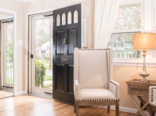 1064 Dalebrook Dr, Alexandria, VA 22308