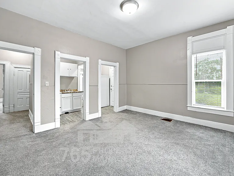 603 S Main St #3 — Photo 3