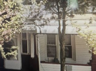 91-19 182nd St #1, Hollis, NY 11423