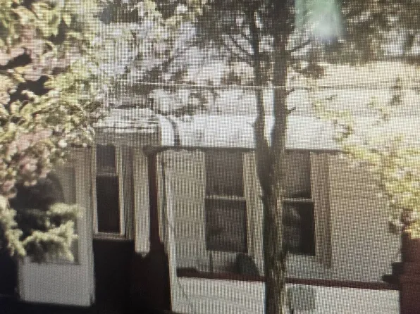 91-19 182nd St #1, Hollis, NY 11423