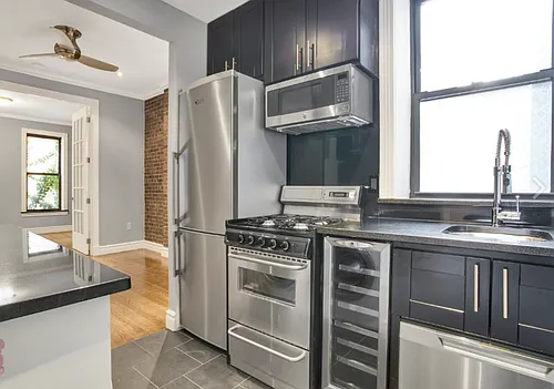 722 10th Ave #A4 Photo 1