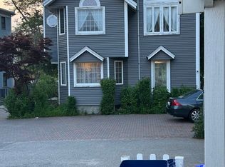 39-39R Spring St, West Roxbury, MA 02132