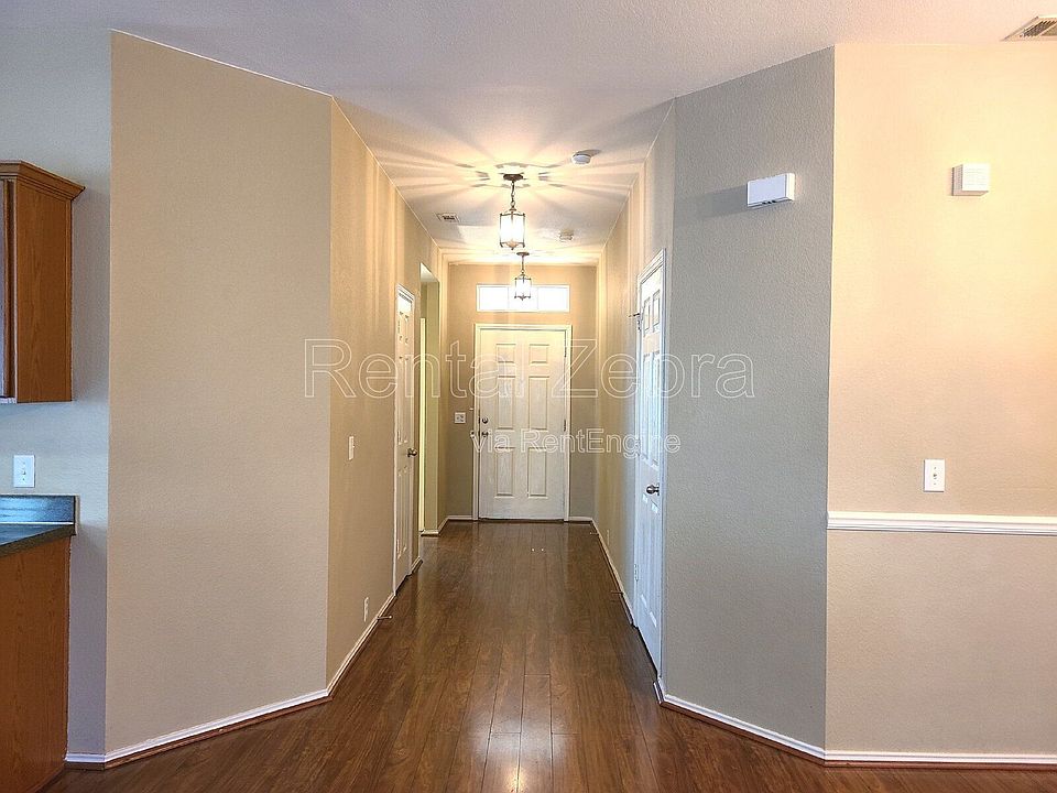 1st image of 8612 Orleans Ln